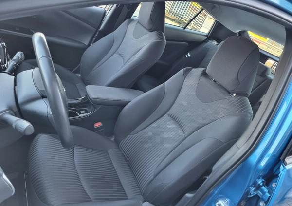 Toyota Prius cena 109900 przebieg: 30000, rok produkcji 2021 z Jawor małe 529